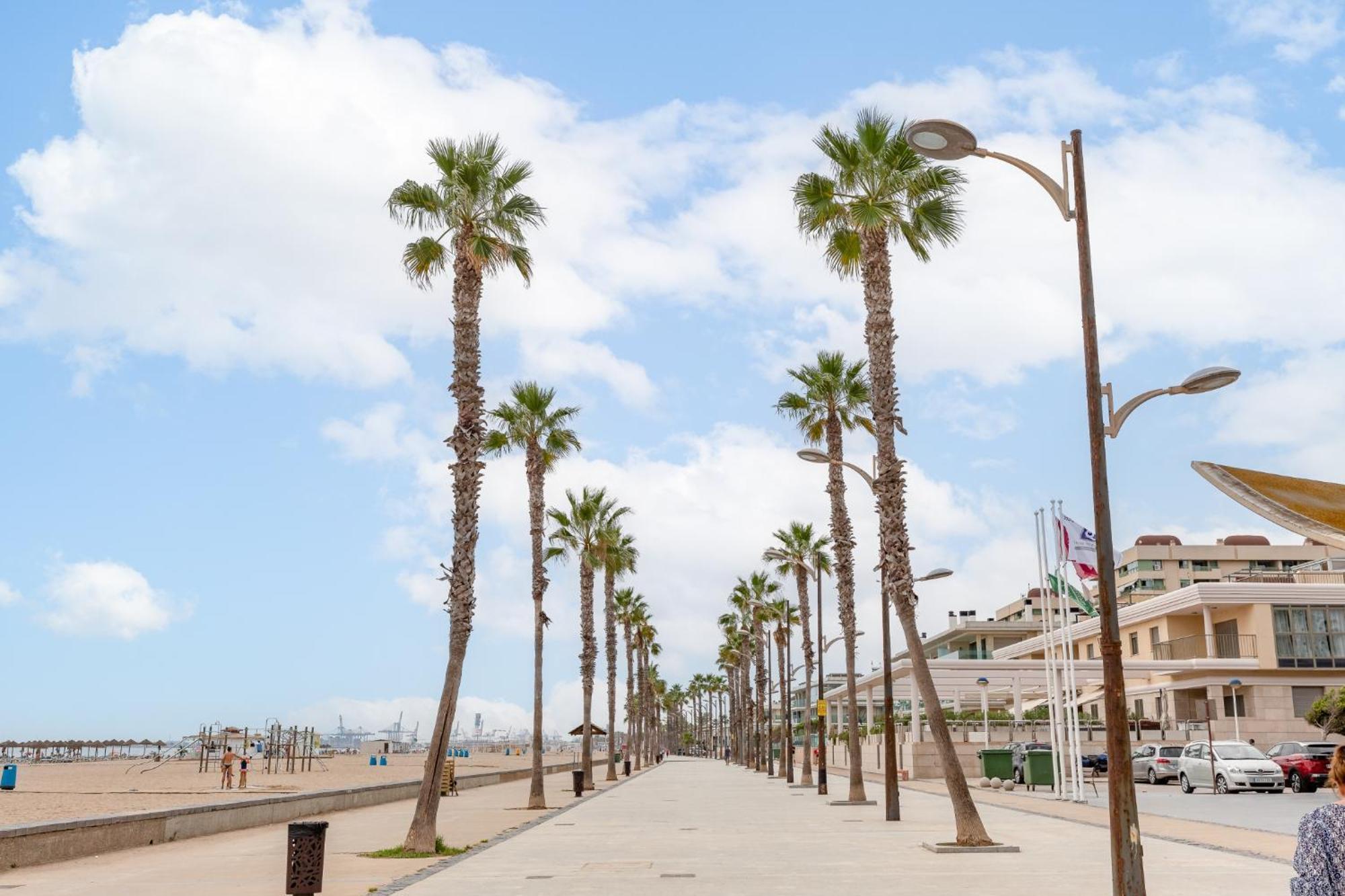 Beach 75 Metres Away Playa A 75 Metros 瓦伦西亚 外观 照片
